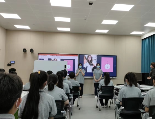 王艳芬老师与学生分享感人的友情故事