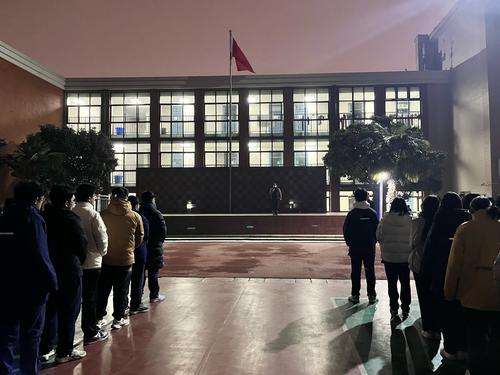 1郑州艺术幼儿师范学校开展夜间消防疏散演练活动