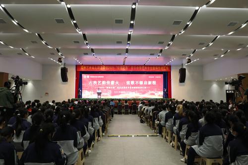 1郑州艺术幼儿师范学校2025“校园之春”音乐会暨艺术专业教师技能汇报圆满举行