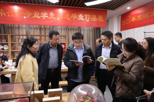 3了解该校非遗校本教材开发情况