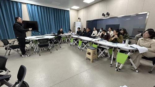 3.航海校区各教研组针对教学环节进行教研、评课