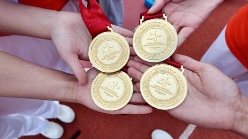 6凝聚奋进之力，捷报频传取得新突破