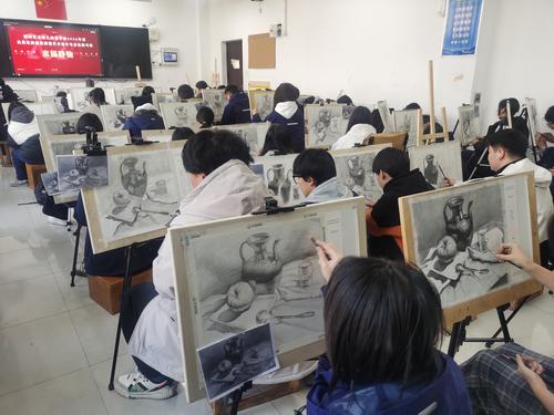 素描静物竞赛现场