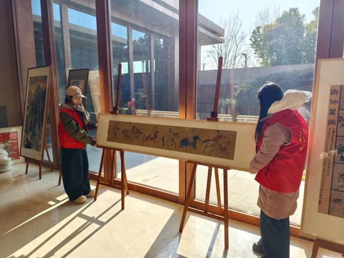 党员教师布展1